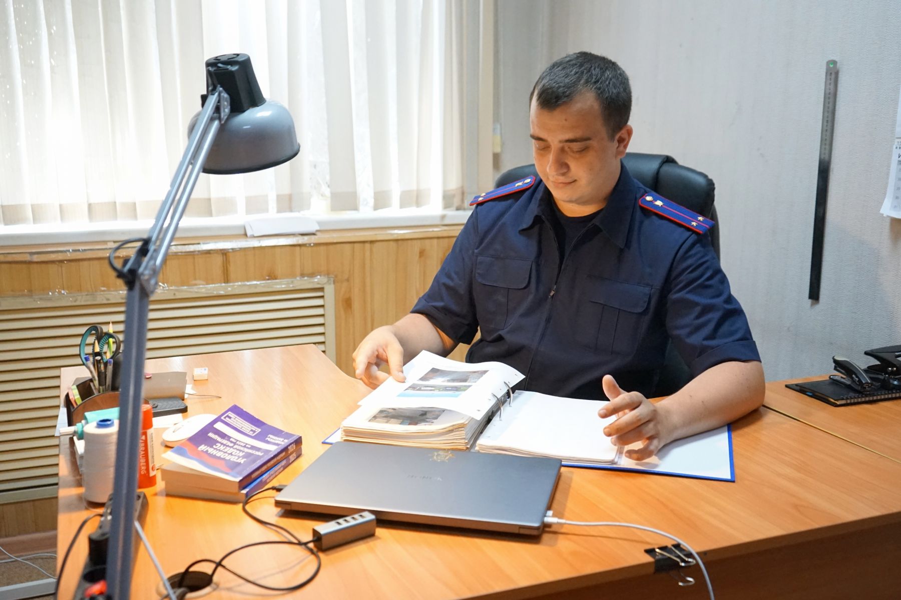 Работа следователя требует вовлеченности в процесс, бывает ненормирована