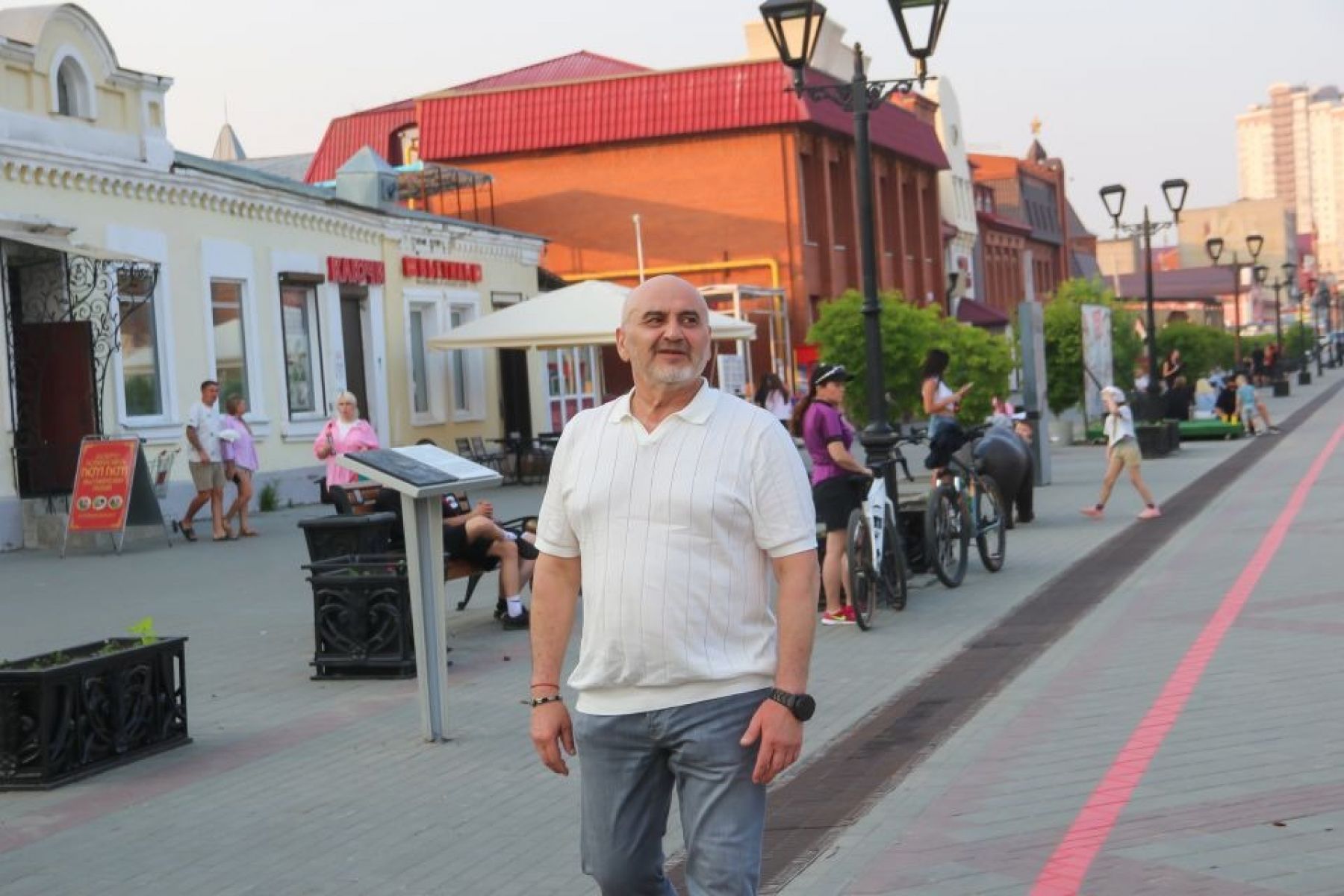 Андрей Макин