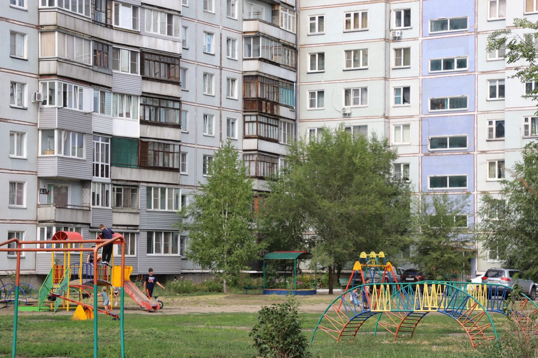 Жильцы дома по адресу пер. Гастелло, 6, надеются привлечь внимание к своей проблеме. 