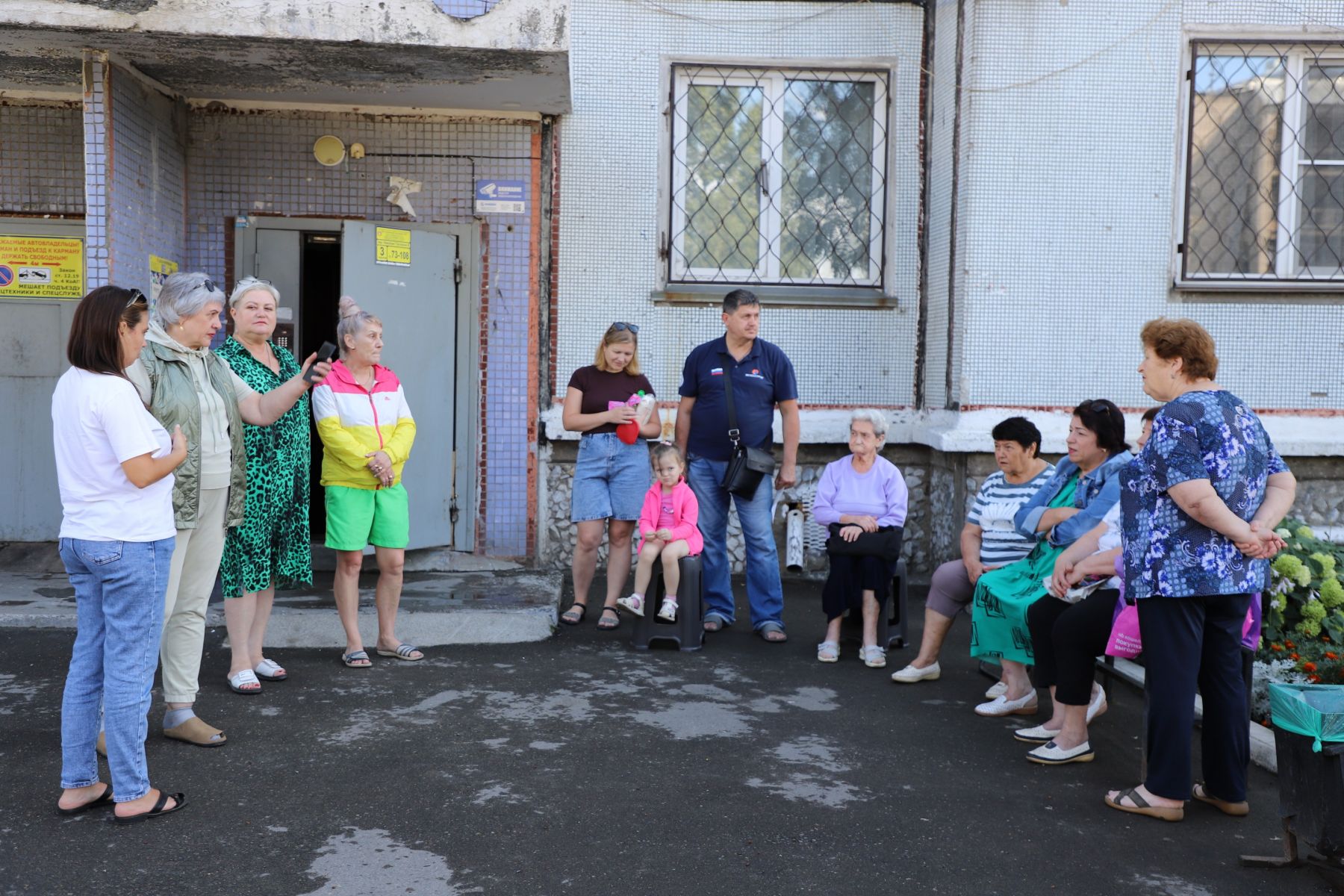 Жильцы дома по адресу пер. Гастелло, 6, надеются привлечь внимание к своей проблеме. 