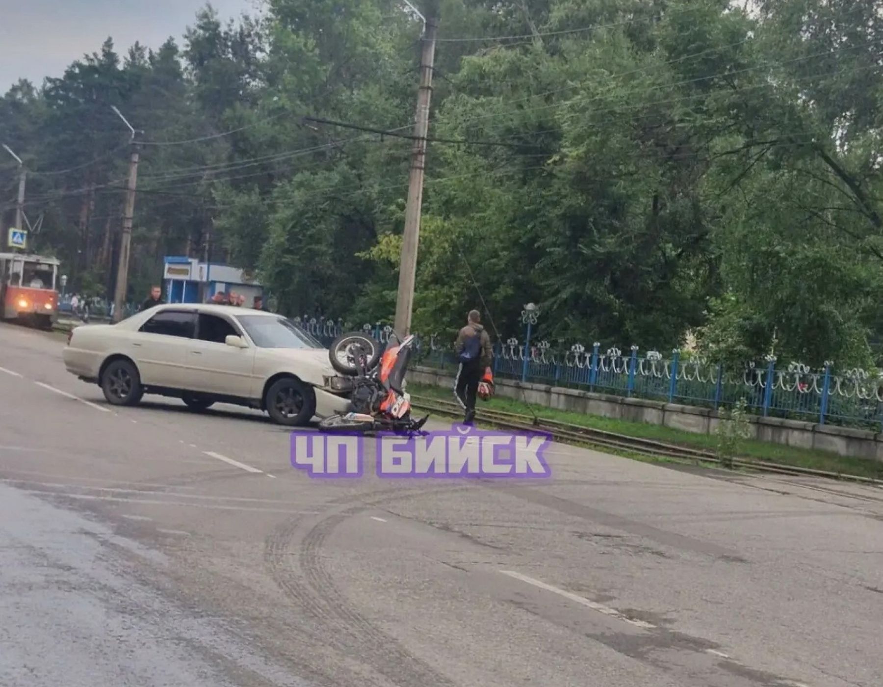 ДТП с мотоциклом и легковым автомобилем на ул. Гейдека