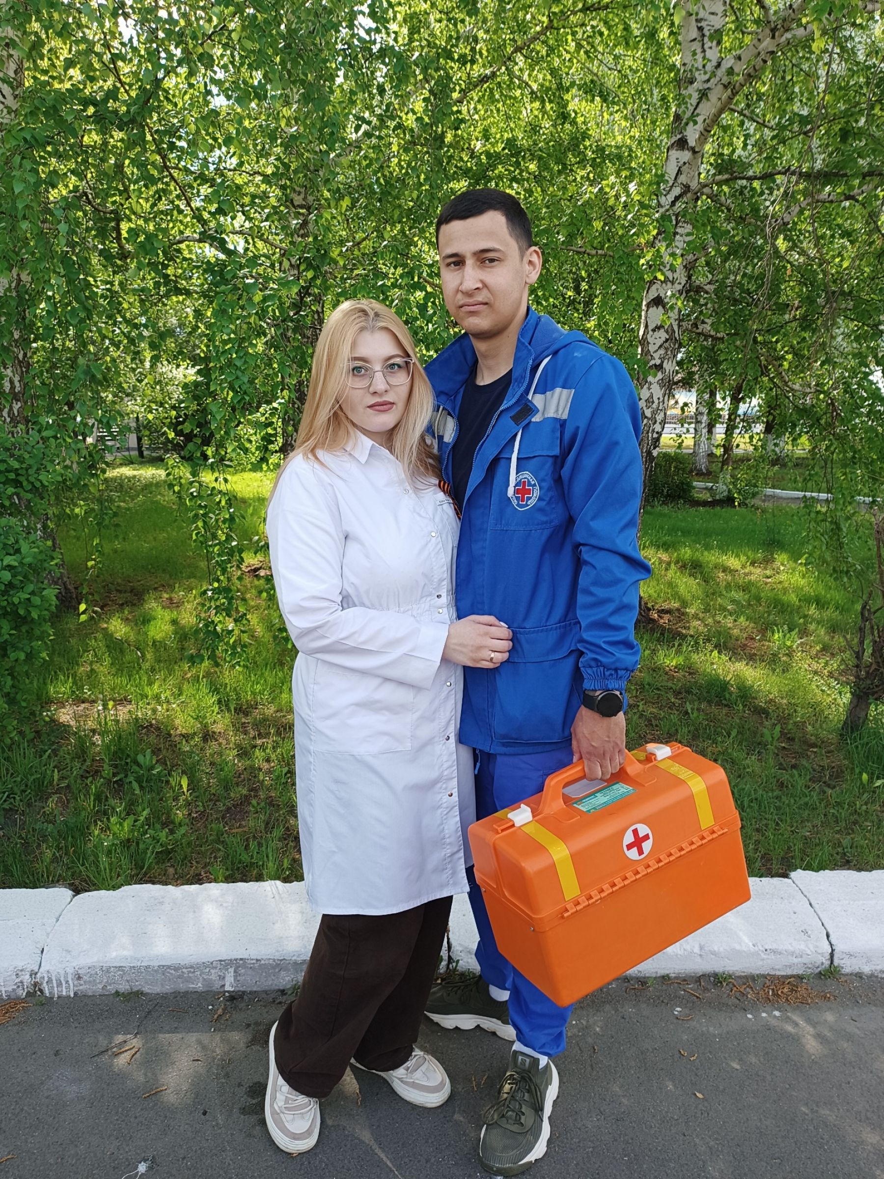 В медколледже ребята учились на разных потоках, но заочно знали друг друга