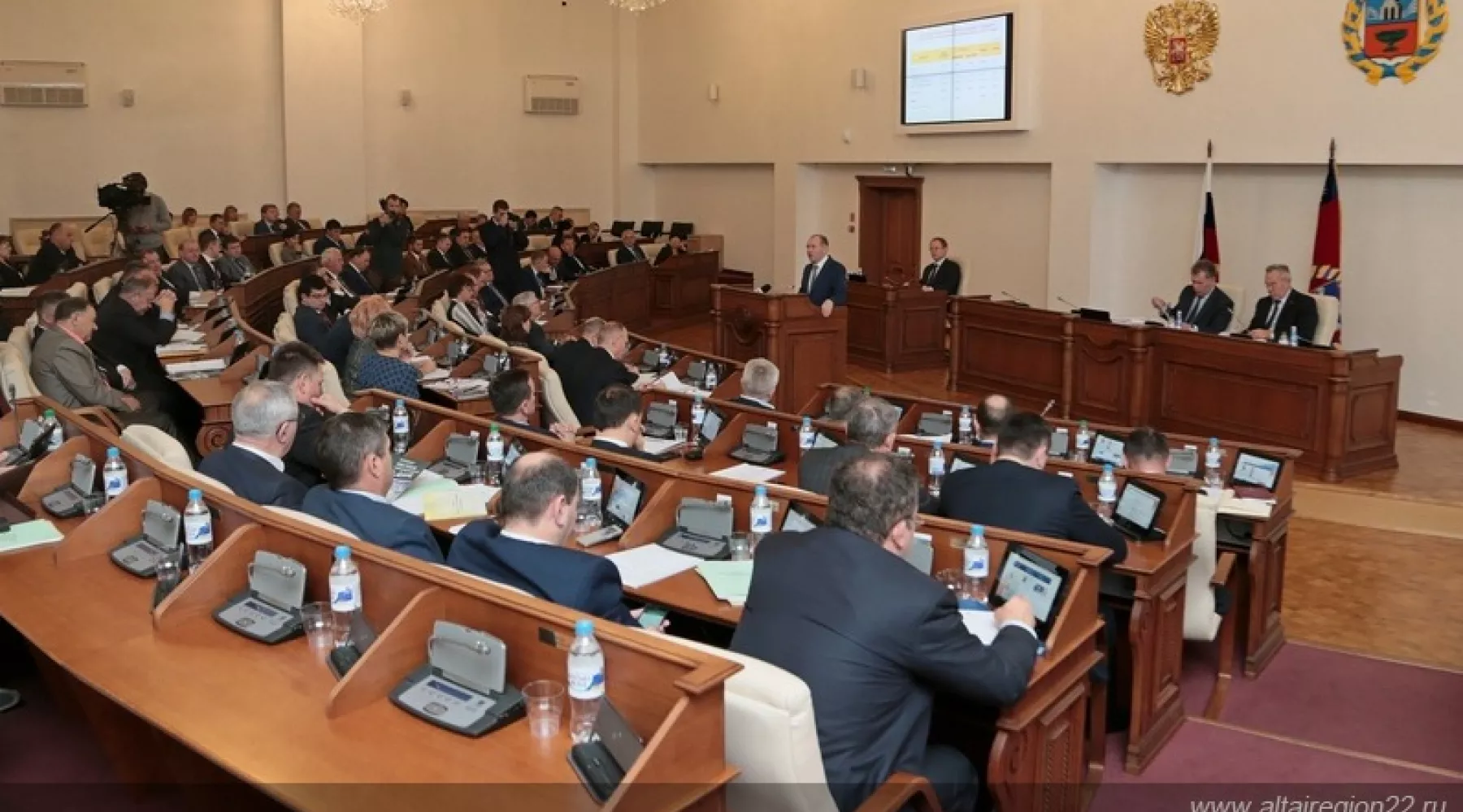 Депутаты краевого Заксобрания защитят своих муниципальных коллег 