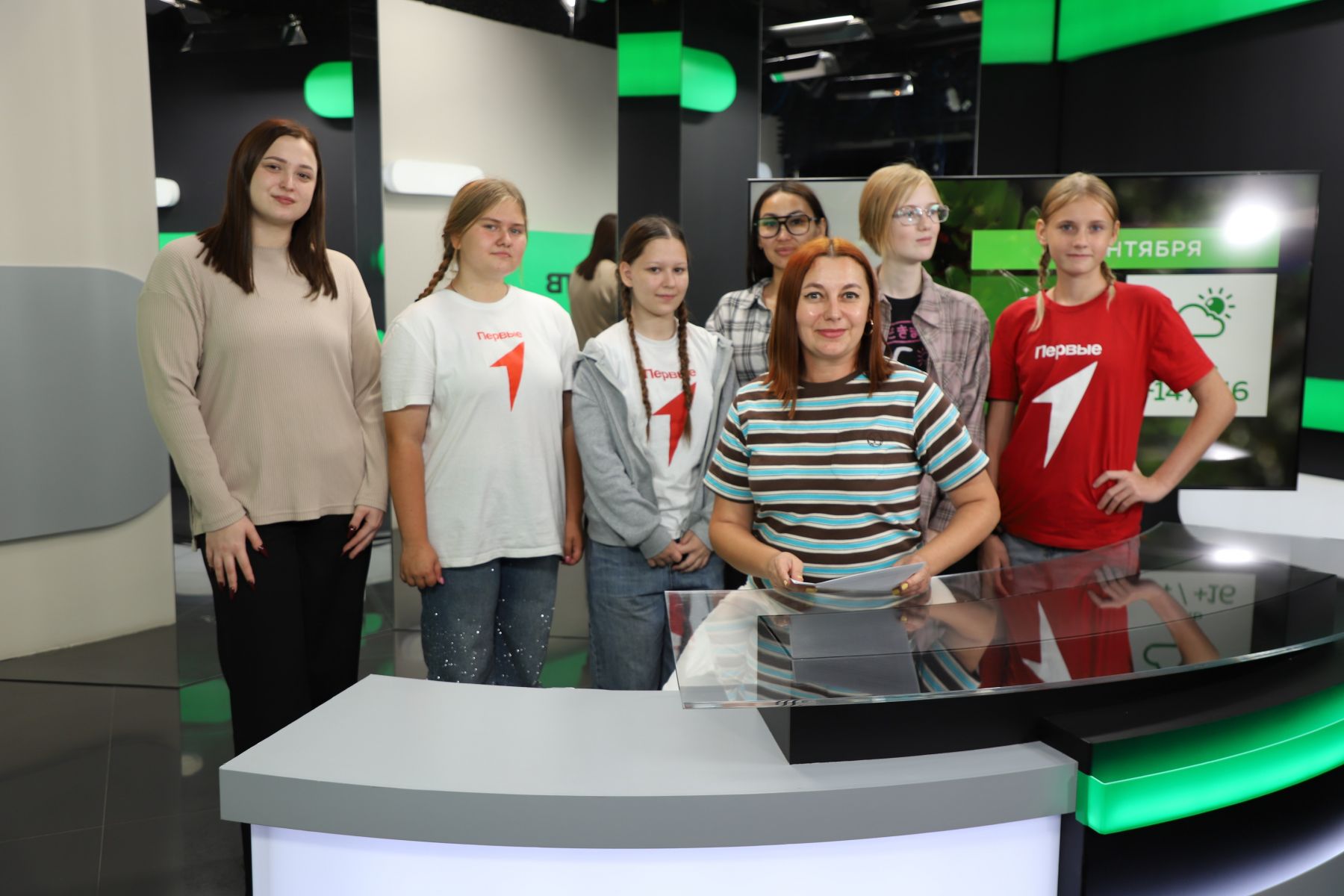 Экскурсия на ТВ для участников медиацентра школы №25.