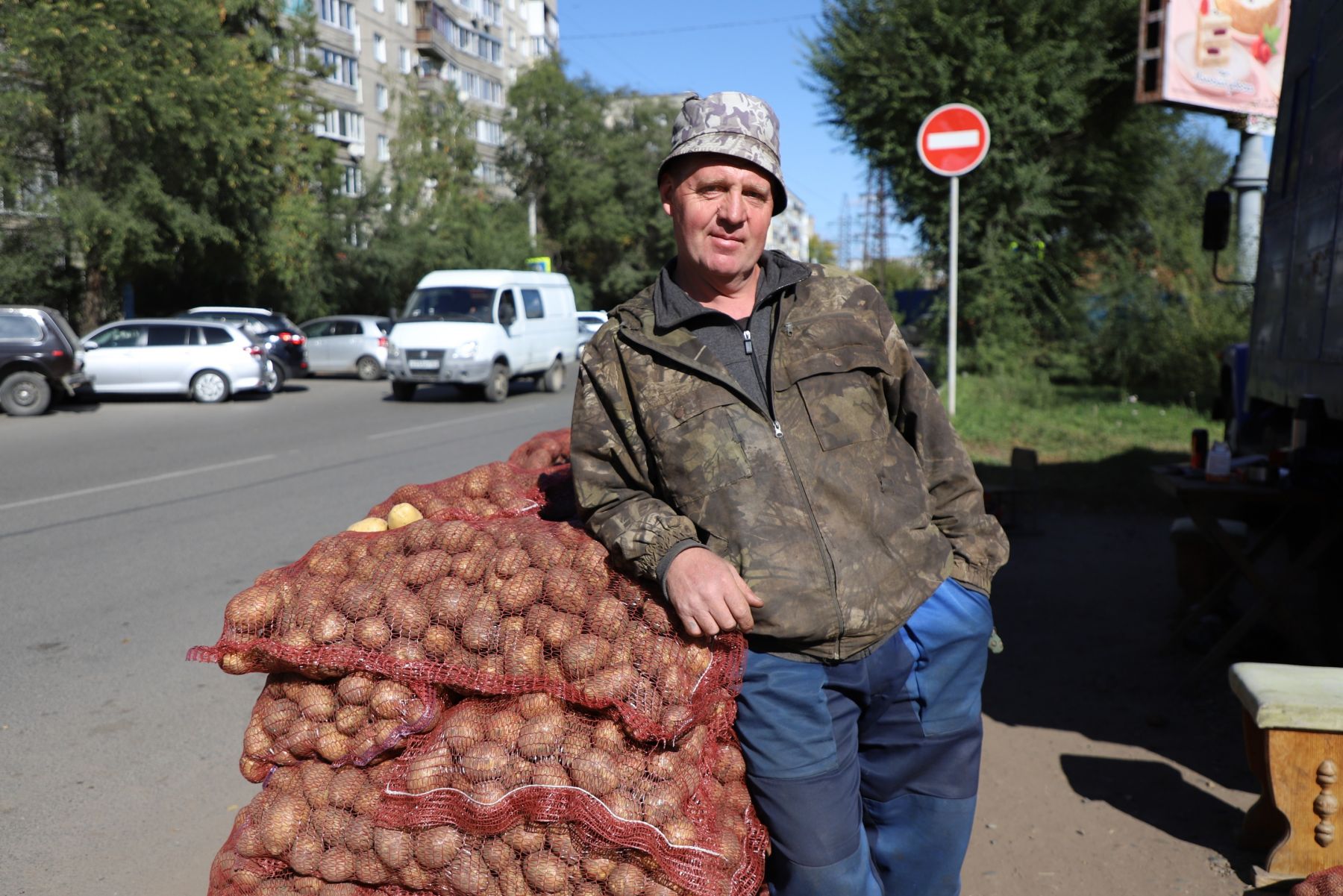Александр, продает овощи на рынке уже более 10 лет