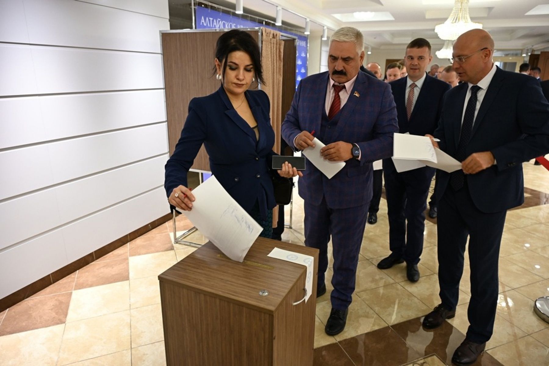 Сессия АКЗС 8 октября 2026