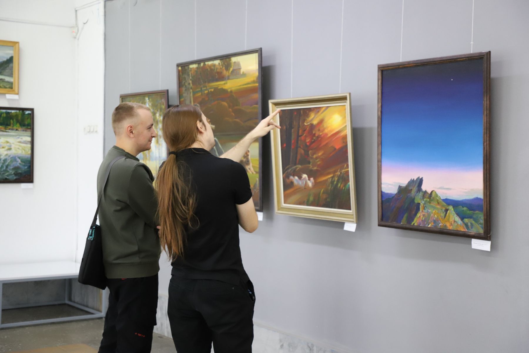 Открытие выставки Сергея Иваненко. 