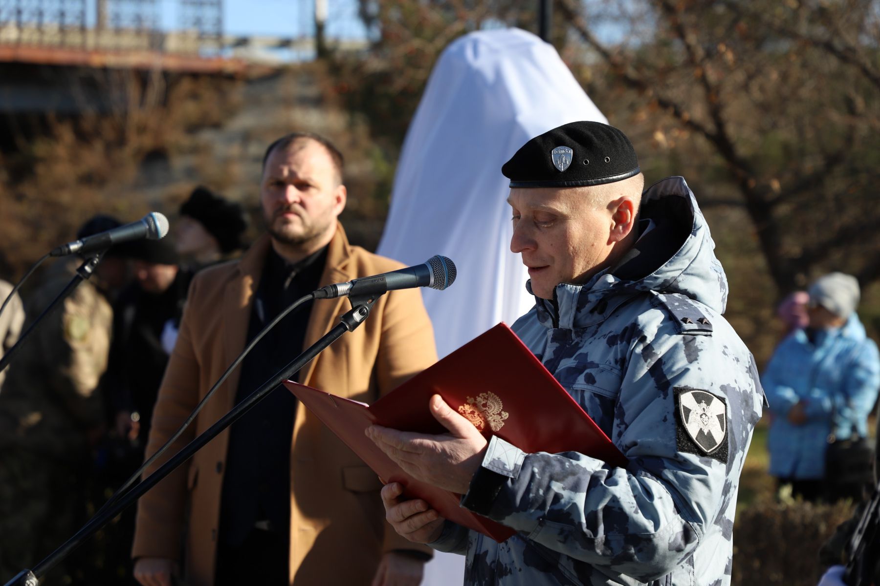Открытие памятника Матери защитника Отечества. 