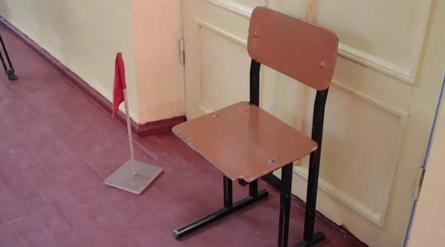 Занятия в барнаульских школах отменили из-за сообщений о минировании