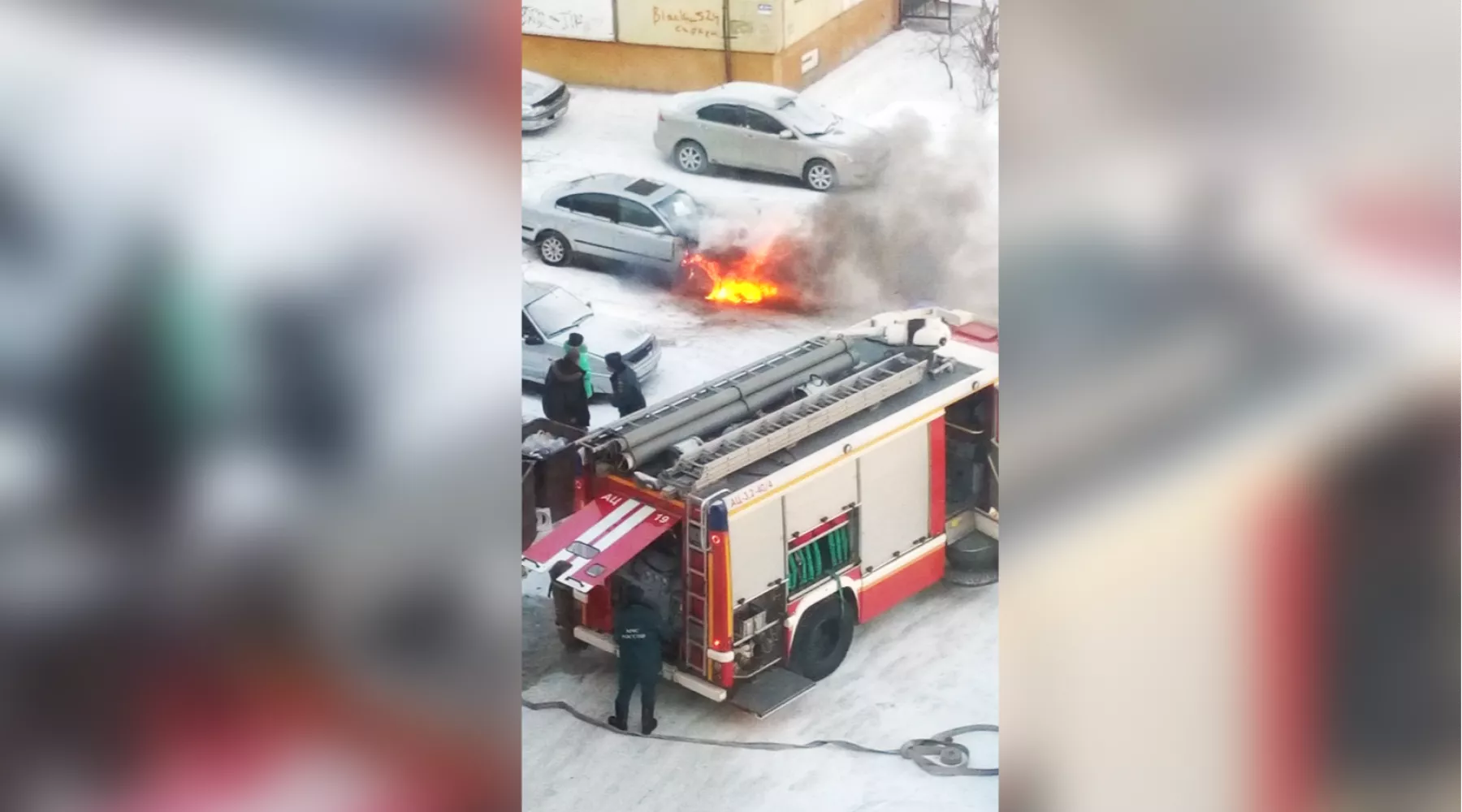 Автомобиль сгорел во дворе на улице Мухачевае