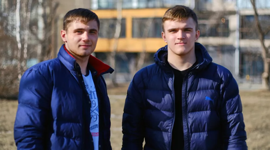 Акции добра устраивают в Бийске два молодых местных жителя 