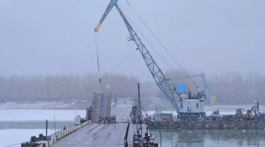 Понтонный мост в Бийске демонтируют 1 апреля 