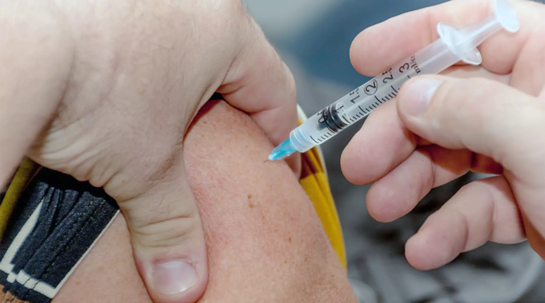 Горячая линия: специалисты ответят на вопросы по вакцинопрофилактике