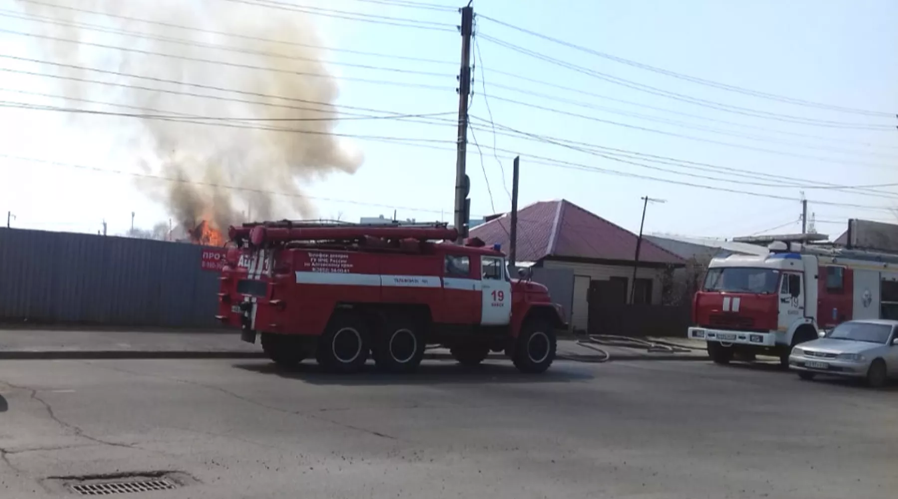 Пожар произошел сегодня, 5 мая, в городе Бийске на улице Революции