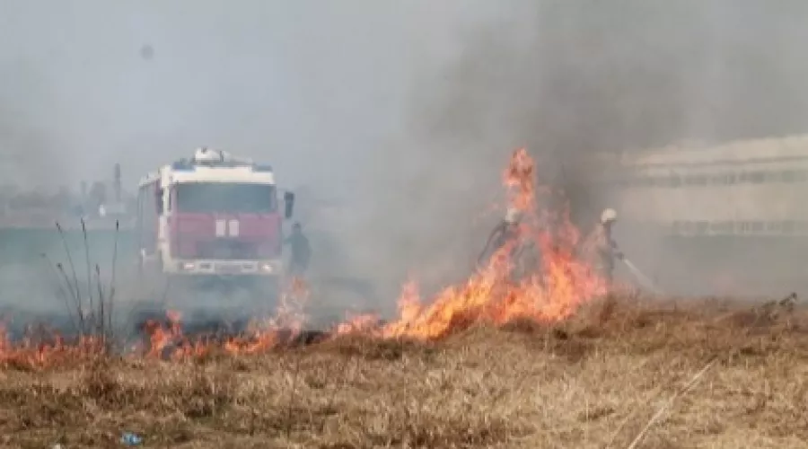Более 400 пожаров произошло на майских праздниках в Алтайском крае 