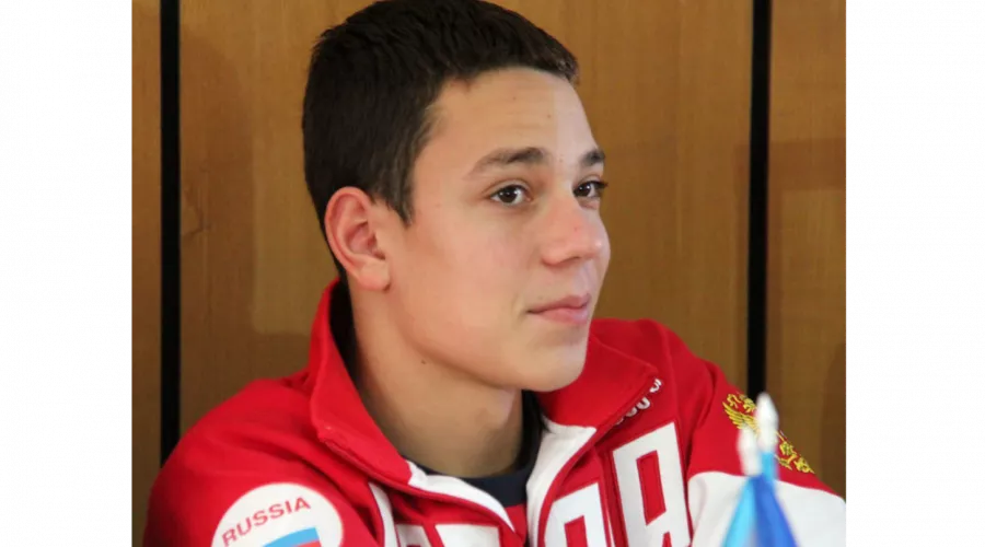 Три медали на этапе Кубка мира по плаванию выиграл бийчанин Роман Жданов 