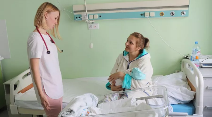Алтайские врачи освоили новую методику по лечению самых маленьких пациентов