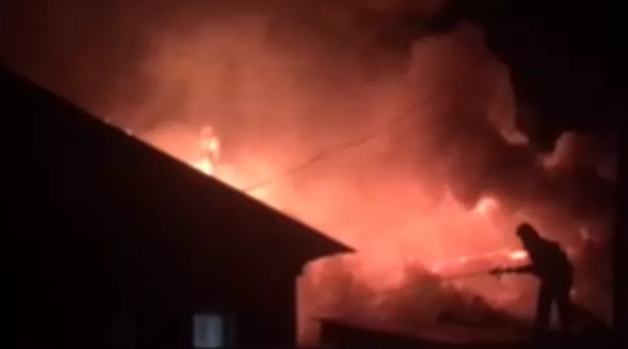 Пожар случился минувшей ночью в Заречье 