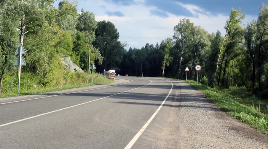 В России введут стандарт для дорог с повышенным скоростным лимитом