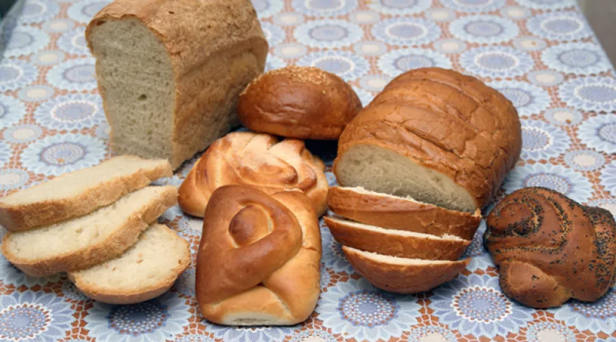 Специалисты Роспотребнадзора принимают жалобы и вопросы по качеству хлеба 