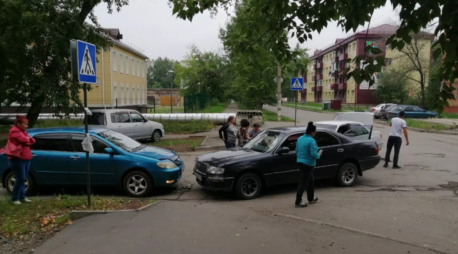 Опубликованы видеозаписи двух серьезных ДТП в Бийске 