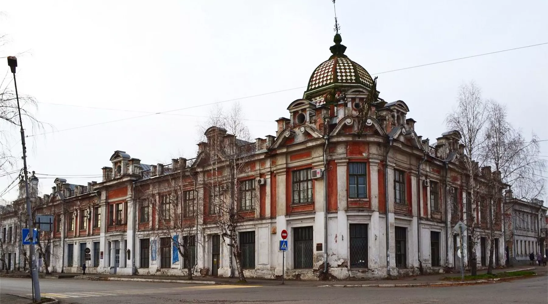 В бийском пассаже Второва откроют спортзалы для единоборств и хореографии