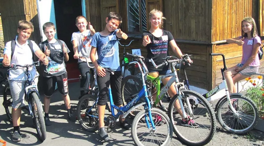 Экскурсию на велосипедах провели для местной детворы в поселке Нагорный