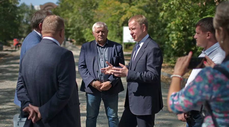 О парках и дорогах: губернатор Виктор Томенко посетил Бийск с рабочим визитом 