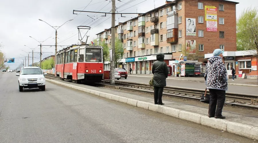 «Бийскгортранс» объяснил, где должны останавливаться трамваи