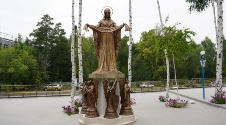 Православные бийчане 14 октября празднуют Покров Пресвятой Богородицы