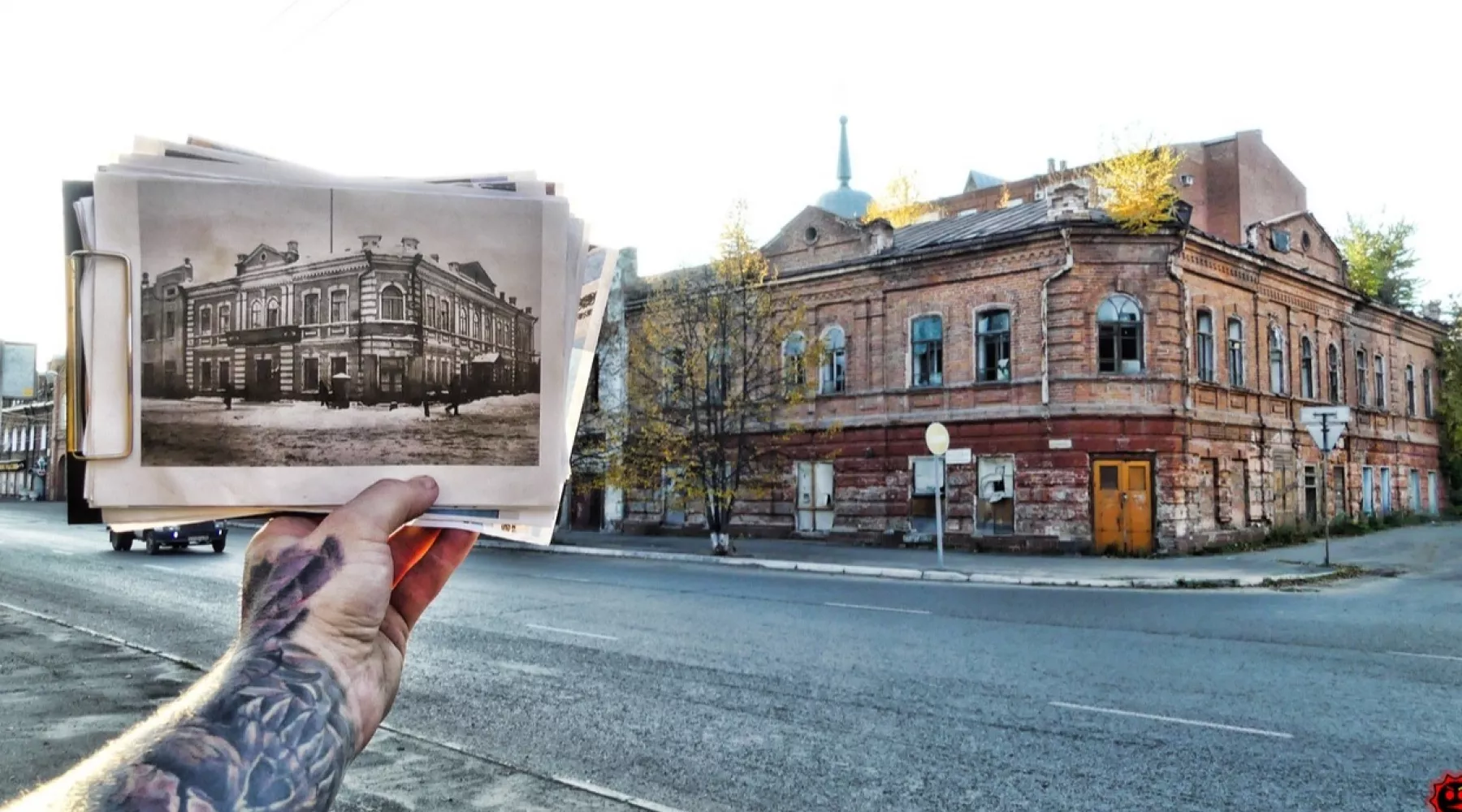 Бийский блогер показал изнутри заброшенный торговый дом купца Хакина 