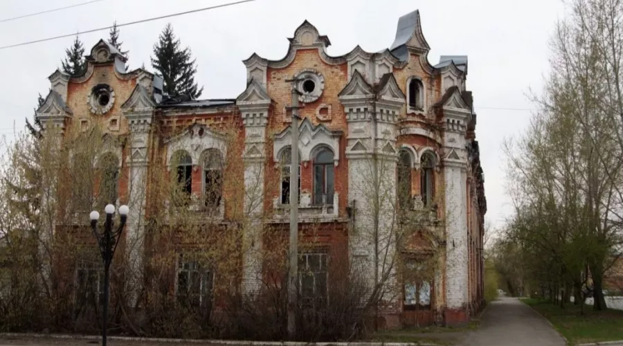 В Бийске продали памятник архитектуры - здание госпиталя
