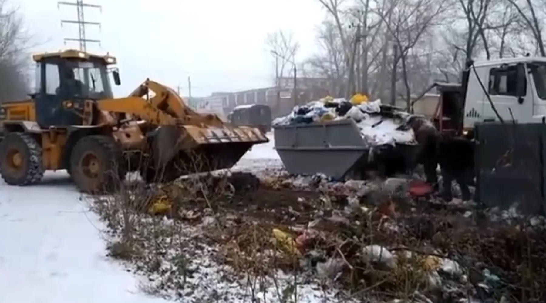 Прокуратура Алтайского края контролирует ситуацию с вывозом мусора в Бийске
