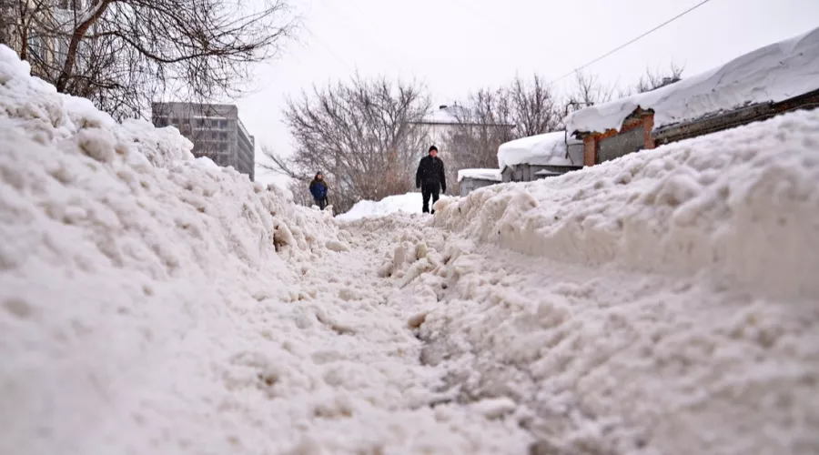 Ночью 25 января будут убирать снег в районе перекрестка Мичуринский-Шевченко