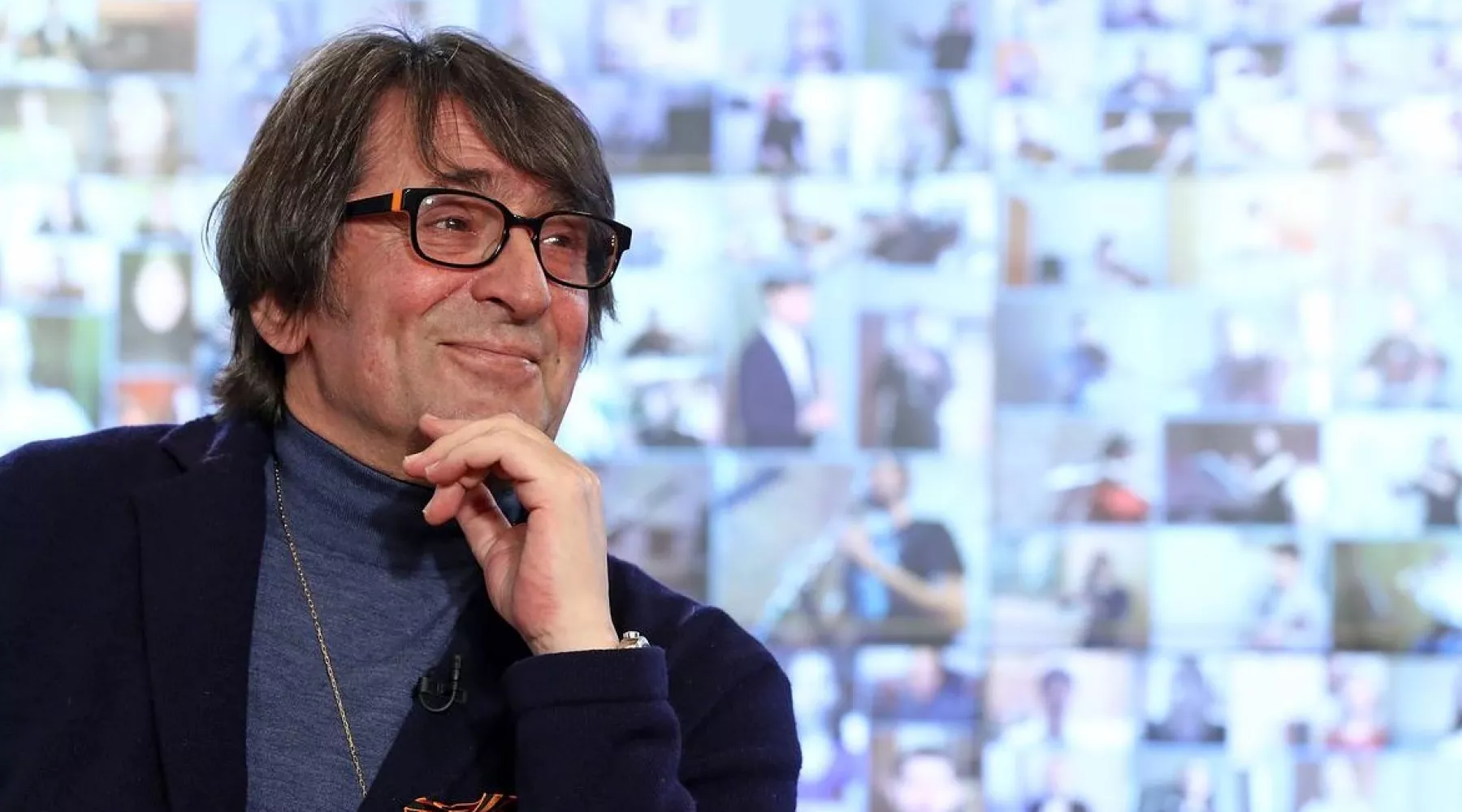 Тысяча молодых музыкантов исполнила «День Победы» вместе с Юрием Башметом