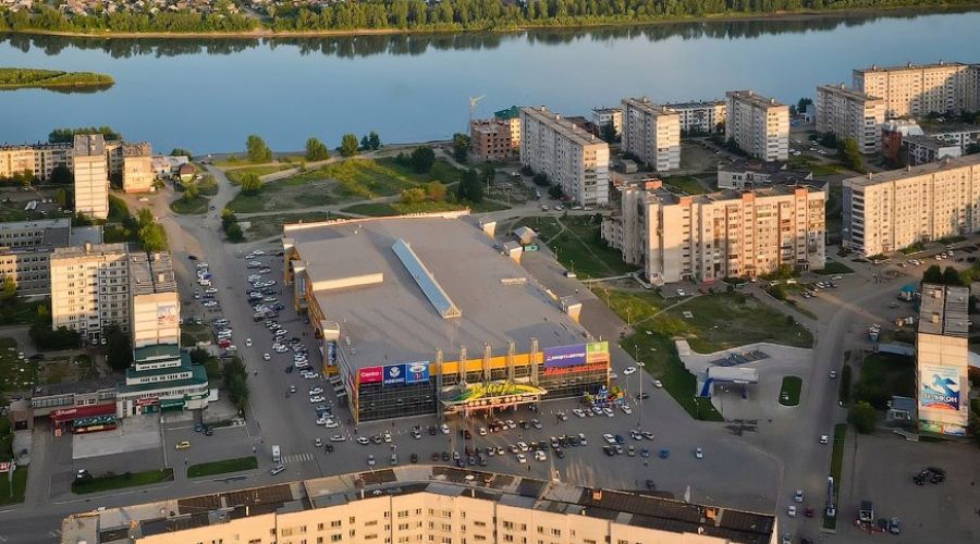 Время в бийске. Парк на зеленом Клине Бийск. Бийск зеленый Клин. Бийск Алтайский край. Бийск центр города.