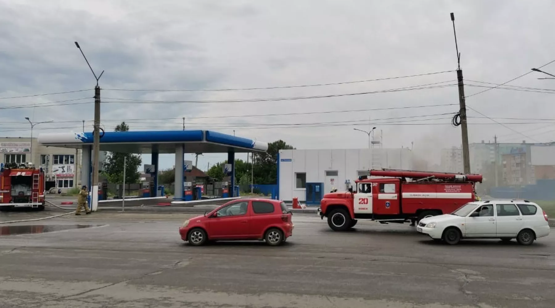 В Бийске на АЗС произошел хлопок газа и возгорание