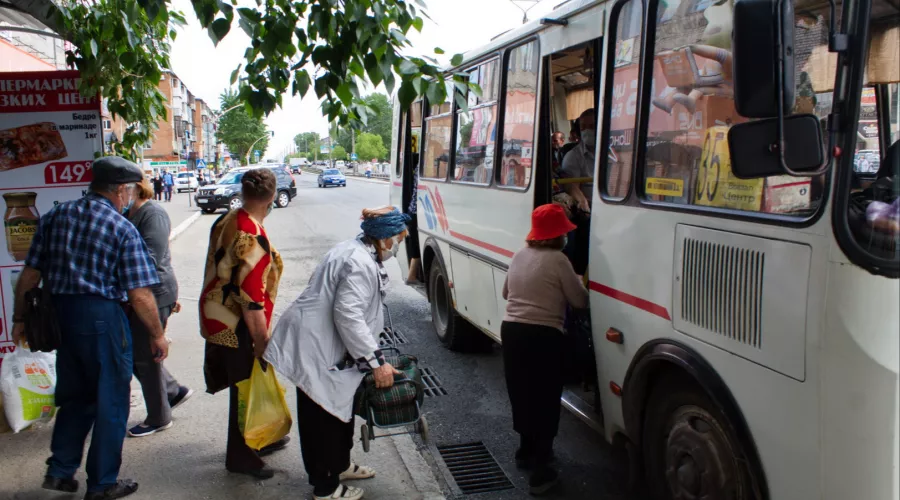 Служат больше 15 лет: когда в Бийске обновят общественный транспорт