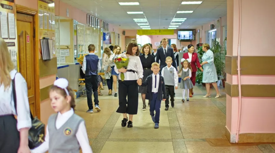 Не провоцируйте: депутат Госдумы от ЛДПР просит перенести начало учебного года