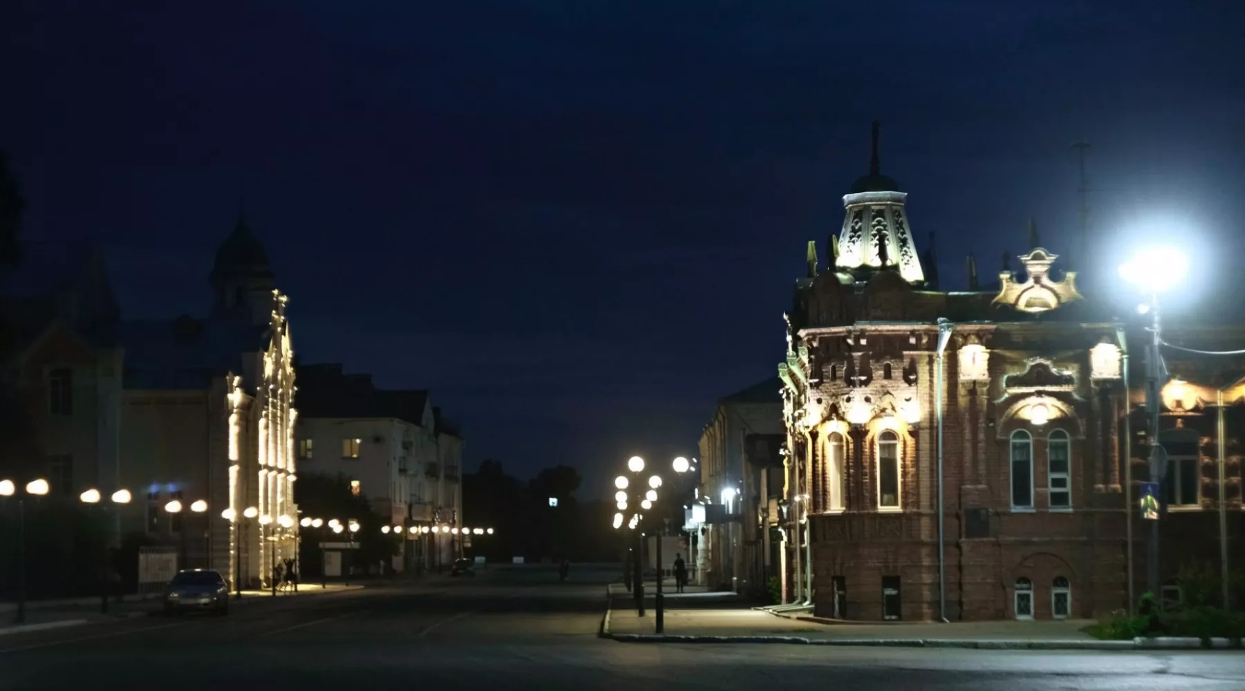 В Бийске всех желающих приглашают на ночной забег по старому городу 