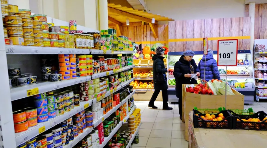 В России хотят ввести новые ценники в магазинах, где будут указывать вес товара