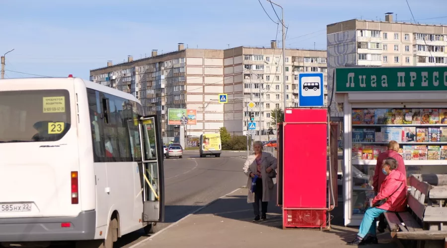 Россияне стали всё реже пользоваться автобусами 