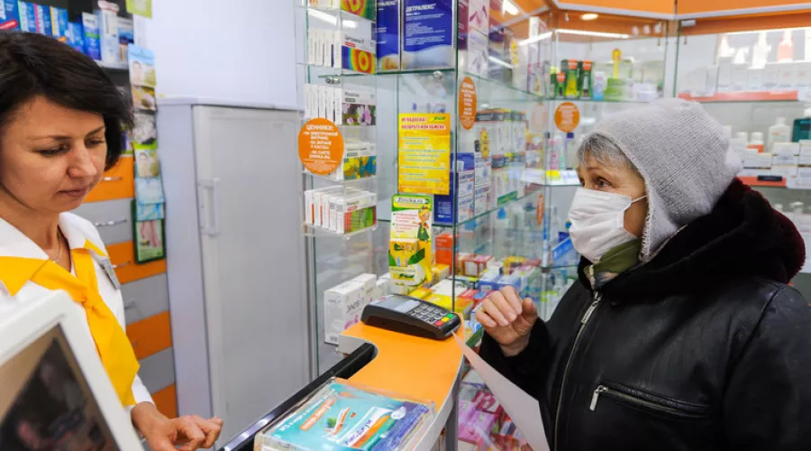 Пустые полки: из аптек Алтайского края исчезли противовирусные препараты