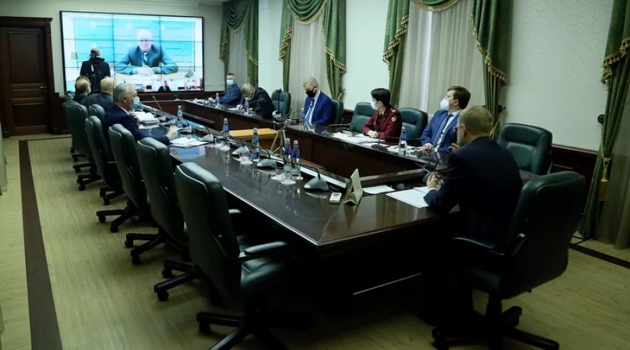 Мэр Бийска принял участие в селекторном совещании с губернатором края