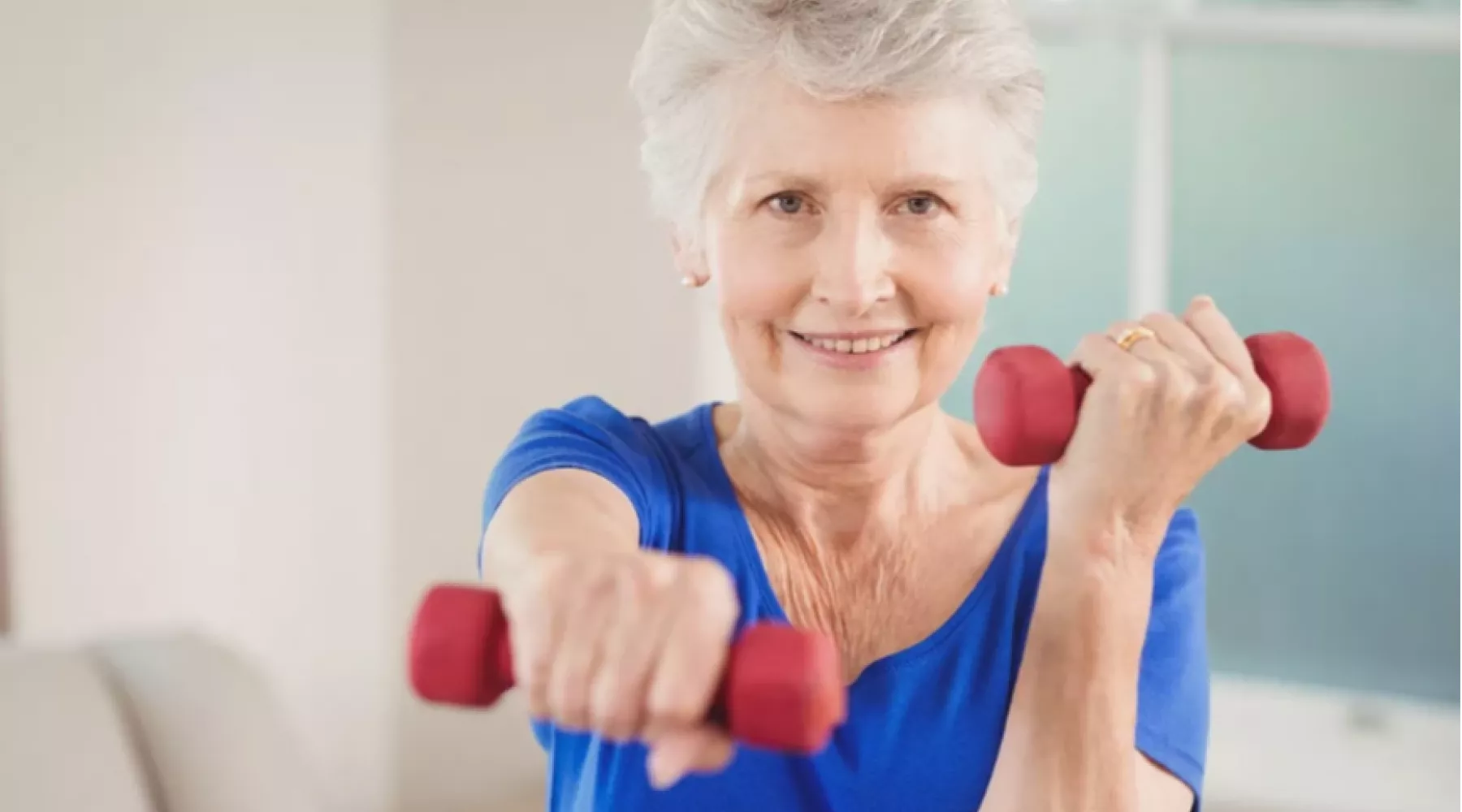 К маскам и перчаткам: Роспотребнадзор оценил важность гимнастики в пандемию