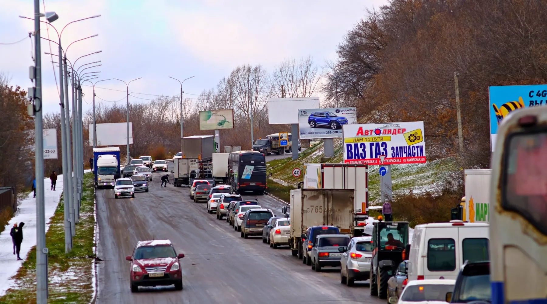 Дорожники смогут начать зимние работы на улицах Бийска только через две недели