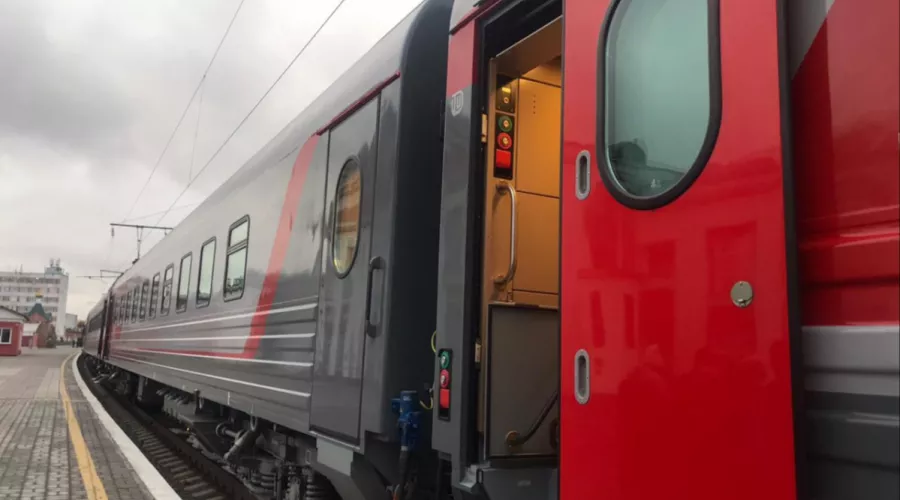 Из Бийска в Барнаул теперь будут ходить поезда с кондиционерами и USB-разъемами