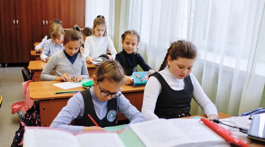 Каникулы для школьников Алтайского края продлены на неделю - до 15 ноября