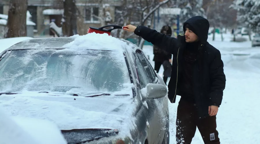 Экотренды: эксперт рассказал, можно ли не прогревать машину зимой