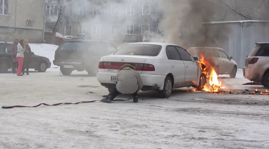 В МЧС рассказали, как не допустить возгорания автомобиля в морозы 